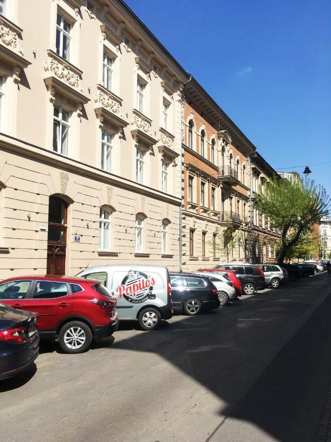 Loft Apartment Cracow Old Town 3Min Main Sq Krakow Luaran gambar